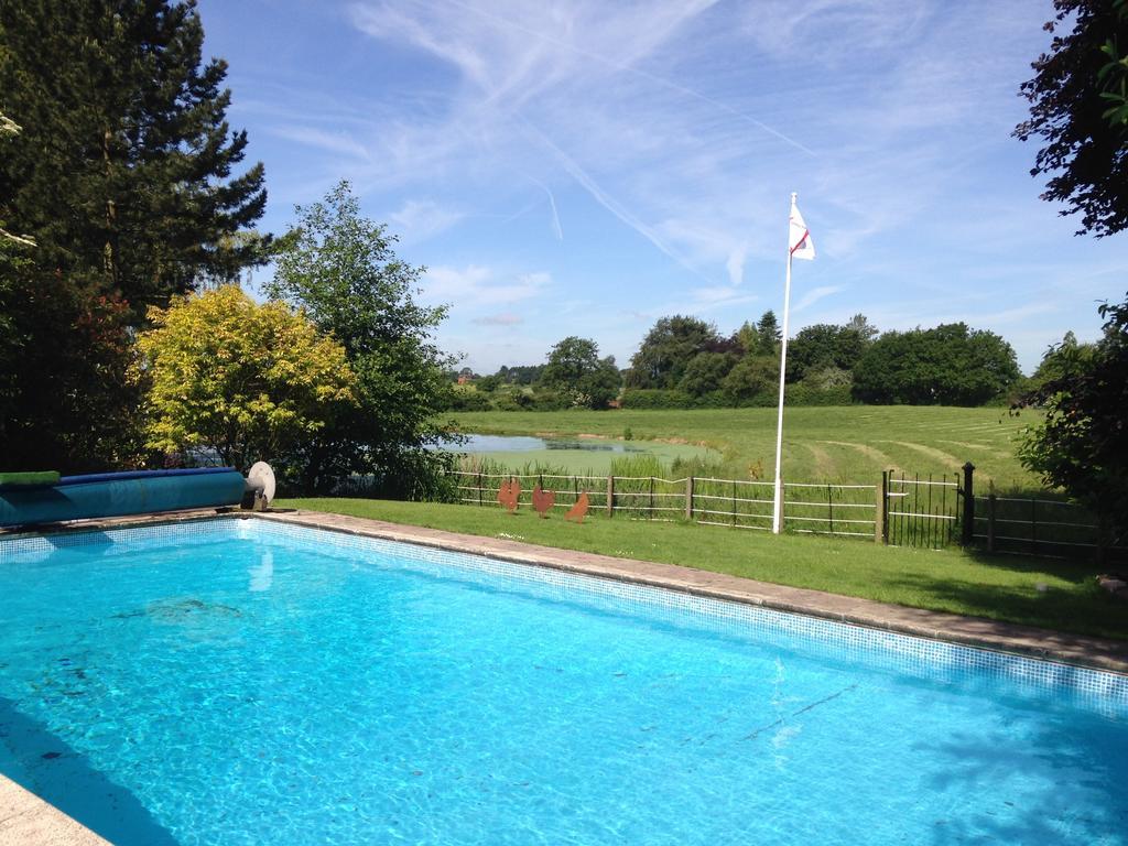 Whitethorn Bed And Breakfast Congleton Exterior photo